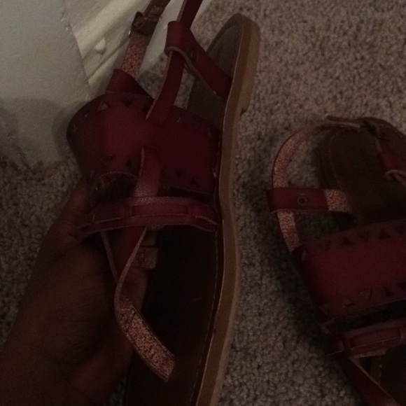 Sandals - Picture 3 of 3